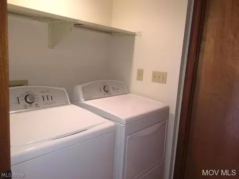 3 Rivercrest Dr, Vienna, WV 26105 photo 7