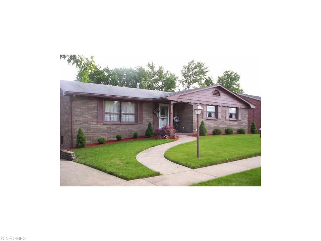 224 Scenery Dr, Weirton, WV 26062 photo 1
