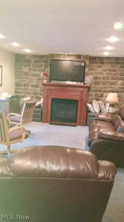 128 Logan Ct, Bethany, WV 26032 photo 6