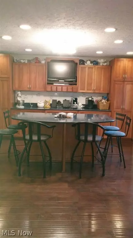 128 Logan Ct, Bethany, WV 26032 photo 2