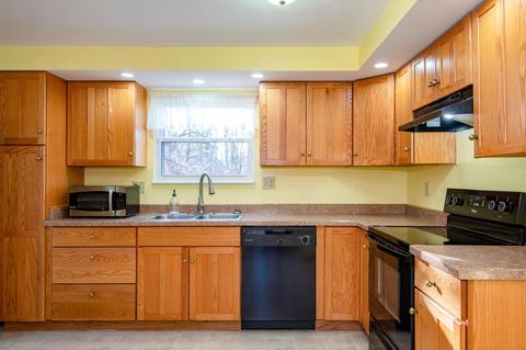 3801 Westcliff Ct, Springfield, OH 45502 photo 8