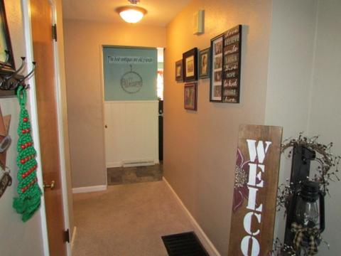 1001 Redbud Ln, Springfield, OH 45504 photo 3