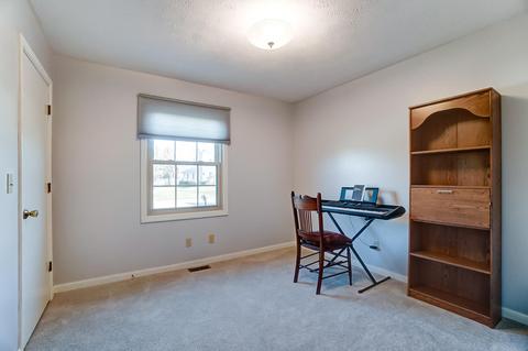 1045 Kingsgate Rd, Springfield, OH 45503 photo 31