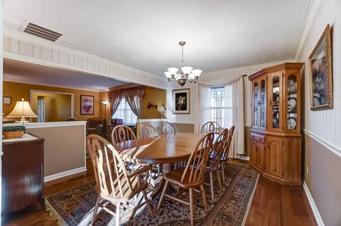 1045 Kingsgate Rd, Springfield, OH 45503 photo 9