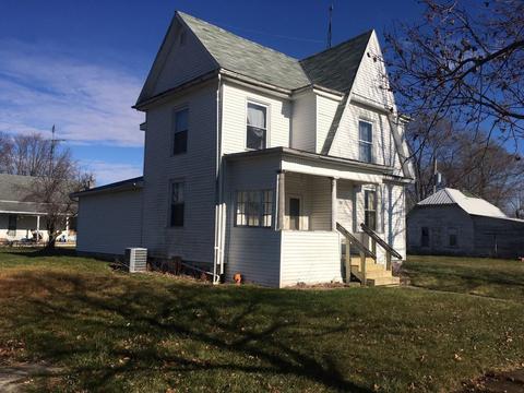 204 W High St, Mendon, OH 45862 photo 3
