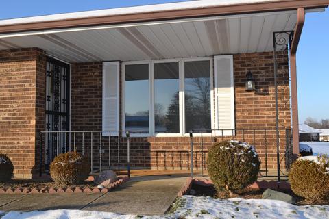 1146 Bradford Dr, Springfield, OH 45503 photo 2