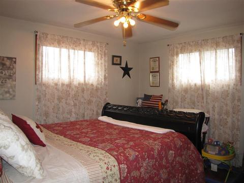 1015 Robin Rd, Springfield, OH 45503 photo 11