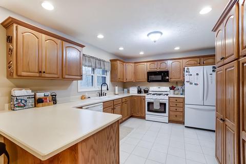 1035 Woodhaven Ct, Springfield, OH 45503 photo 10