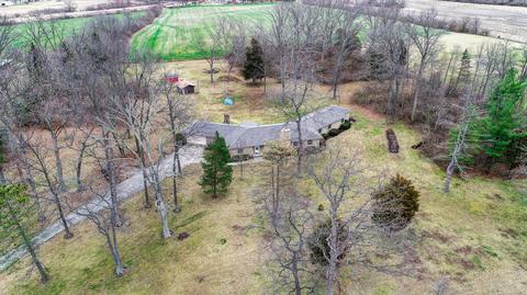 7446 Springfield Jamestown Rd, Springfield, OH 45502 photo 2