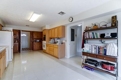 7446 Springfield Jamestown Rd, Springfield, OH 45502 photo 23
