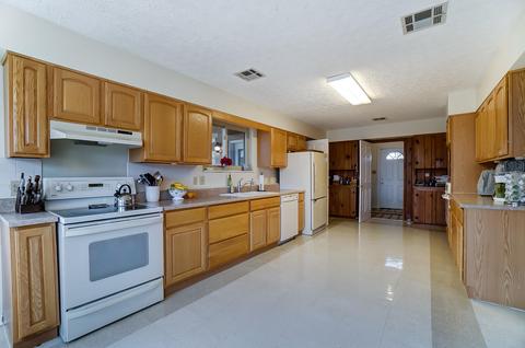 7446 Springfield Jamestown Rd, Springfield, OH 45502 photo 22