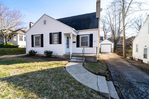 1815 Overlook Dr, Springfield, OH 45504 photo 1