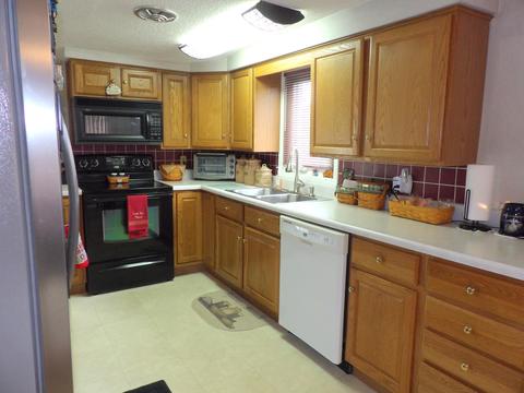 1015 N Walnut St, Celina, OH 45822 photo 14