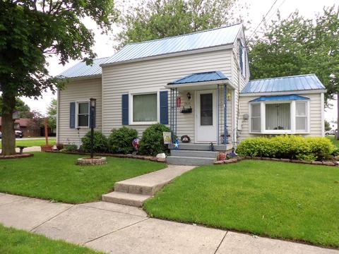 1015 N Walnut St, Celina, OH 45822 photo 1