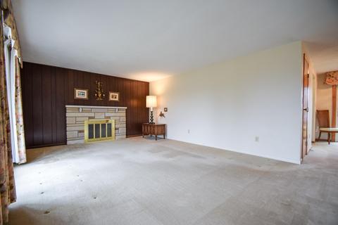 5323 E Ridgewood Rd, Springfield, OH 45503 photo 8