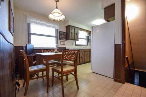5323 E Ridgewood Rd, Springfield, OH 45503 photo 16