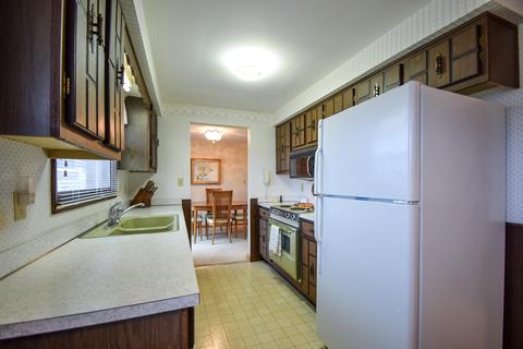 5323 E Ridgewood Rd, Springfield, OH 45503 photo 14