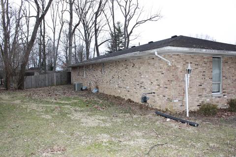 2501 Ehrhart Dr, Springfield, OH 45502 photo 3