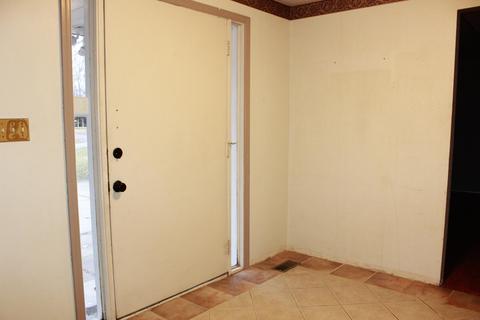 2501 Ehrhart Dr, Springfield, OH 45502 photo 5