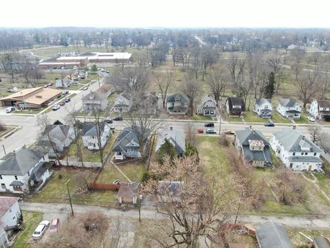816 W Pleasant St, Springfield, OH 45506 photo 2