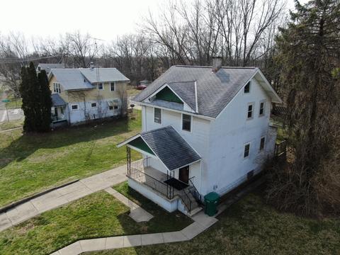 1423 S Yellow Springs St, Springfield, OH 45506 photo 2