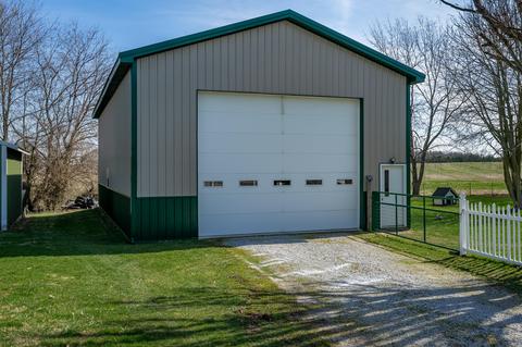 5812 Old Clifton Rd, Springfield, OH 45502 photo 7