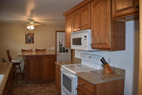 1306 Montego Dr, Springfield, OH 45503 photo 9