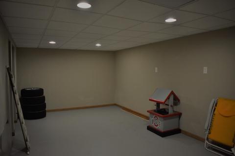 1306 Montego Dr, Springfield, OH 45503 photo 18