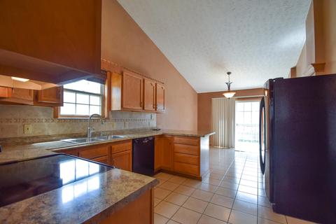 481 Foxcross Dr, Sidney, OH 45365 photo 9