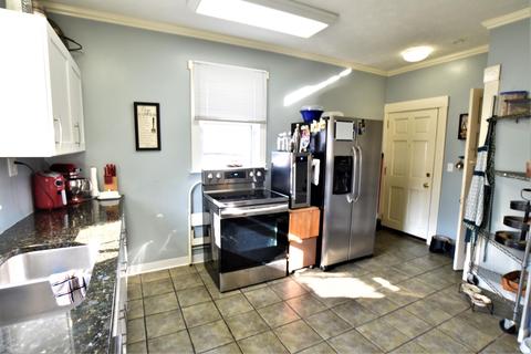 281 S Belmont Ave, Springfield, OH 45505 photo 2