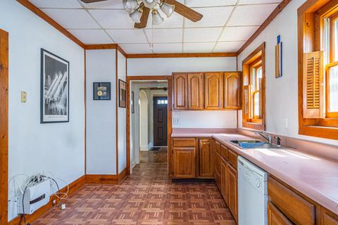 559 E Cecil St, Springfield, OH 45503 photo 10