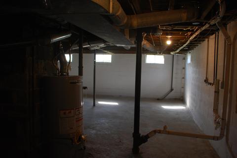 402 E Third St, Springfield, OH 45503 photo 27