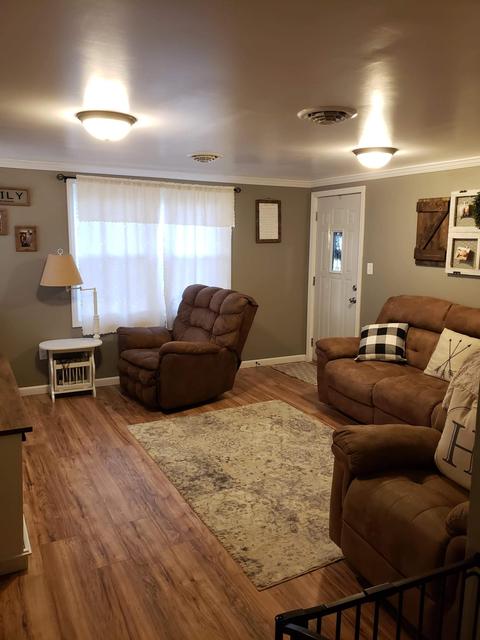 211 Walnut St, Mendon, OH 45862 photo 2