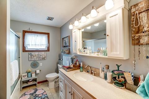 545 Trotwood Cir, Springfield, OH 45503 photo 25