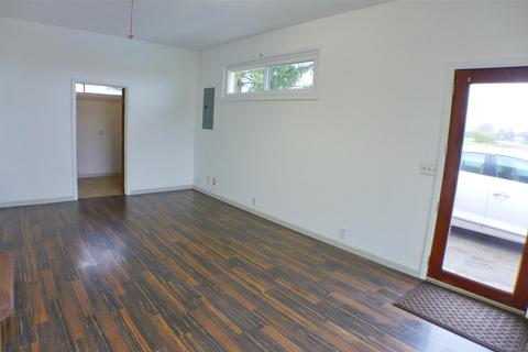 5805 Troy Rd, Springfield, OH 45502 photo 4