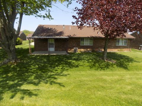 1137 Bradford Dr, Springfield, OH 45503 photo 2