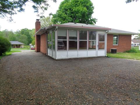 2424 N Cottingham Rd, Springfield, OH 45506 photo 4