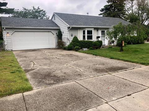 2051 S Center Blvd, Springfield, OH 45506 photo 2