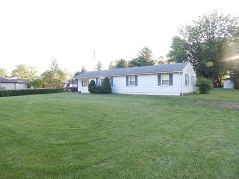 3469 Hedgely Rd, Springfield, OH 45506 photo 2