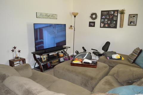 3206 Woonsocket St, Springfield, OH 45503 photo 3
