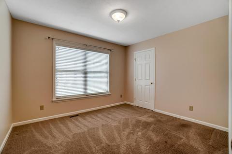 280 Hampton Trl, Springfield, OH 45502 photo 32