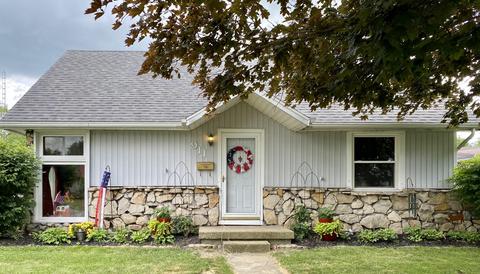 911 Hemlock St, Celina, OH 45822 photo 2