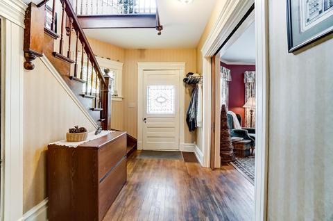 604 E Main St, Troy, OH 45373 photo 7