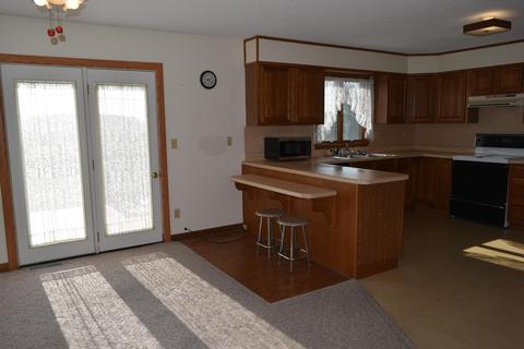 413 S Main St, Mendon, OH 45862 photo 6