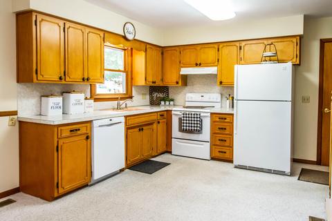 413 S Main St, Botkins, OH 45306 photo 10