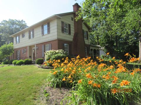 410 S Broadmoor Blvd, Springfield, OH 45504 photo 2
