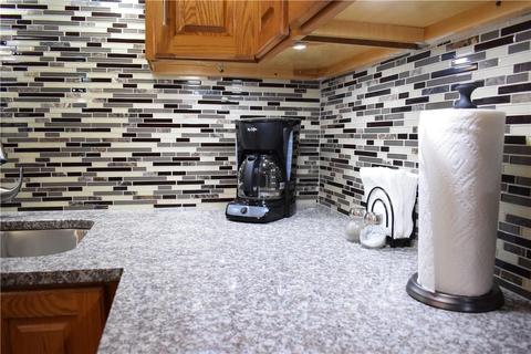2033 Halifax Ct, Springfield, OH 45503 photo 8