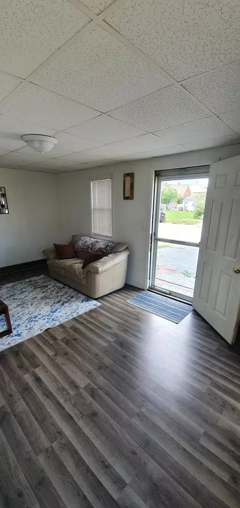 229 E Market St, Celina, OH 45822 photo 6