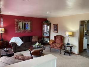 421 E South St, Botkins, OH 45306 photo 6