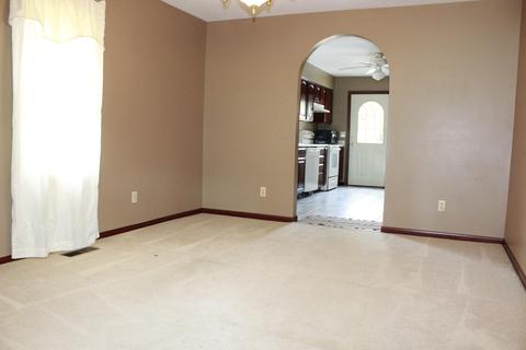 3210 Columbus Ave, Springfield, OH 45503 photo 4